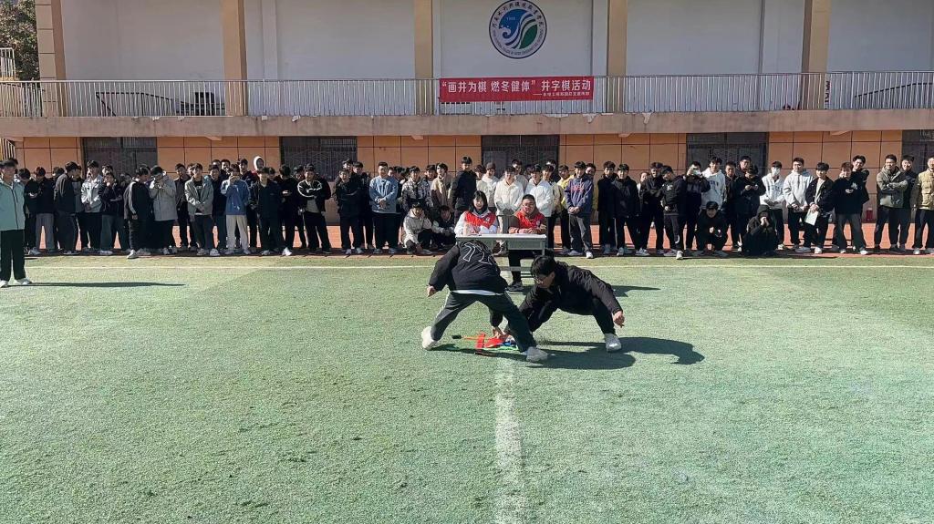 谈球吧体育